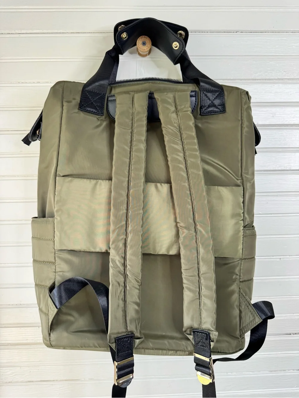 Adrienne Vittadini backpacks/travel bag
